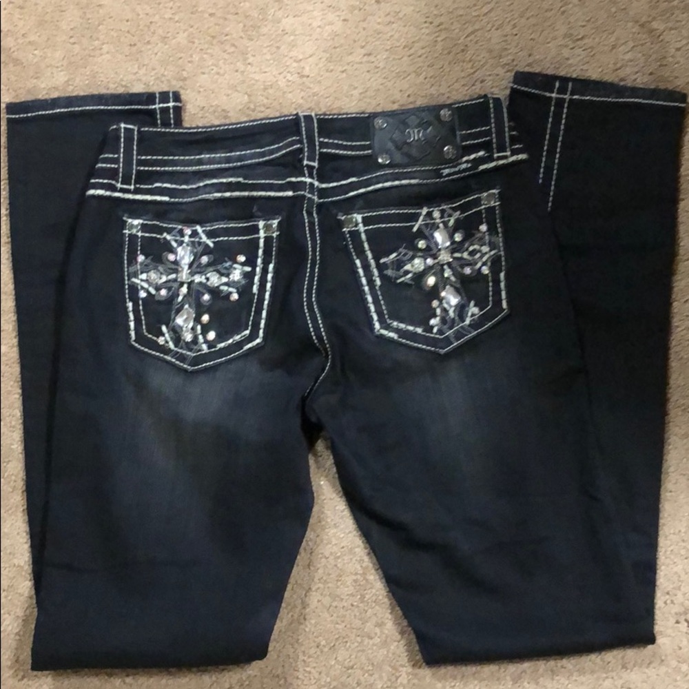 Miss Me dark wash skinny. 28